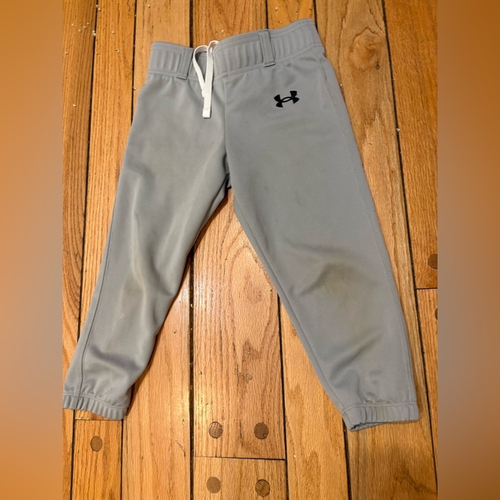 Under Armour Kids Light Gray baseball uniform Jogger pants XS